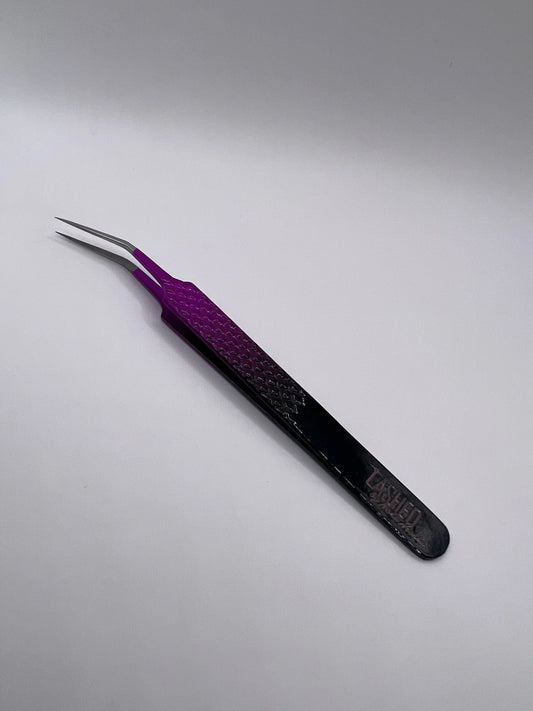 isolation king tweezer, extended and slightly curved